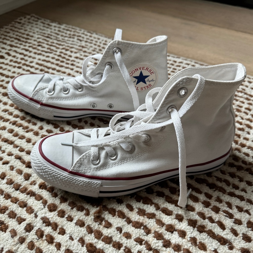 Converse Chuck Taylor All Star High Top Unisex Shoe, White, Size M 5.5 / W 7.5